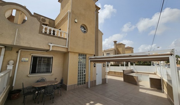 Återförsäljning - Villa -
Orihuela Costa - Costa Blanca