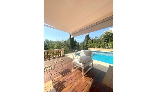 Återförsäljning - Villa -
Jávea - Costa Blanca