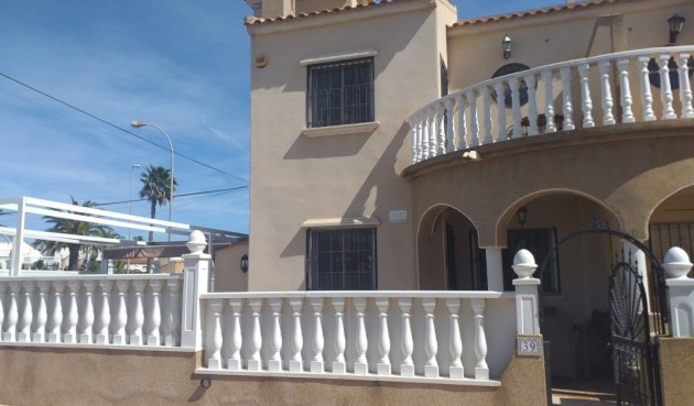 Resale - Villa -
Orihuela Costa - Costa Blanca