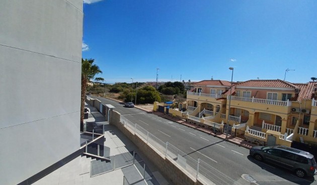 Återförsäljning - Apartment -
Orihuela Costa - Las Filipinas