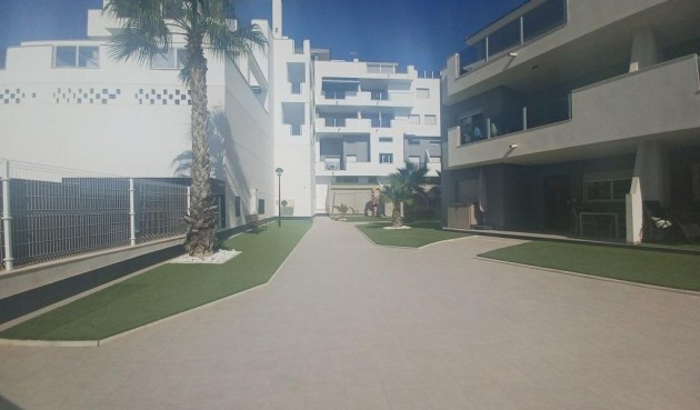 Återförsäljning - Apartment -
Orihuela Costa - Las Filipinas