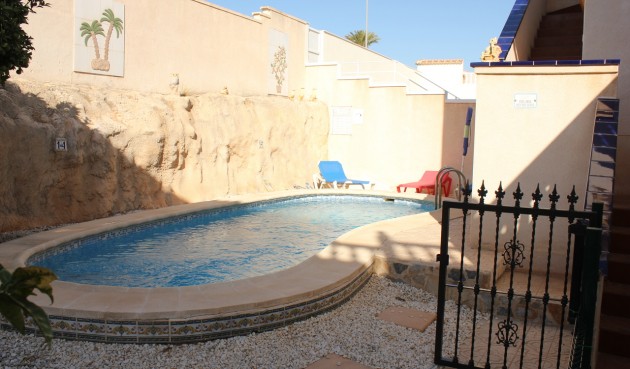 Brukt - Villa -
La Zenia - Costa Blanca