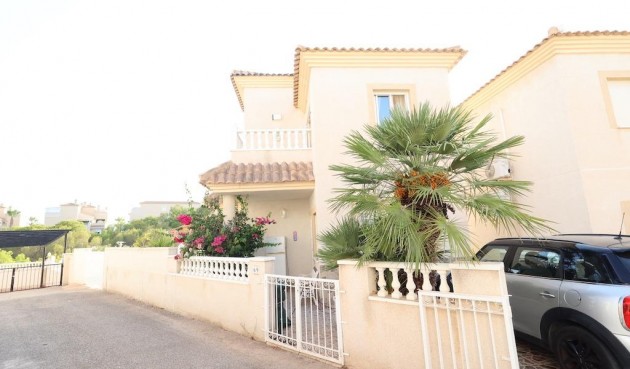 Återförsäljning - Villa -
Orihuela Costa - Costa Blanca