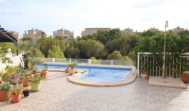 Återförsäljning - Villa -
Orihuela Costa - Costa Blanca