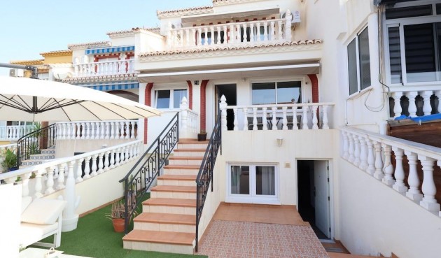 Återförsäljning - Town House -
Torrevieja - Costa Blanca