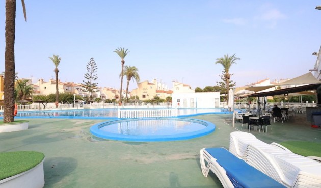 Återförsäljning - Town House -
Torrevieja - Costa Blanca