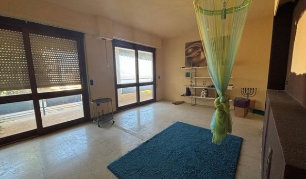 Reventa - Town House -
Benidorm - Costa Blanca