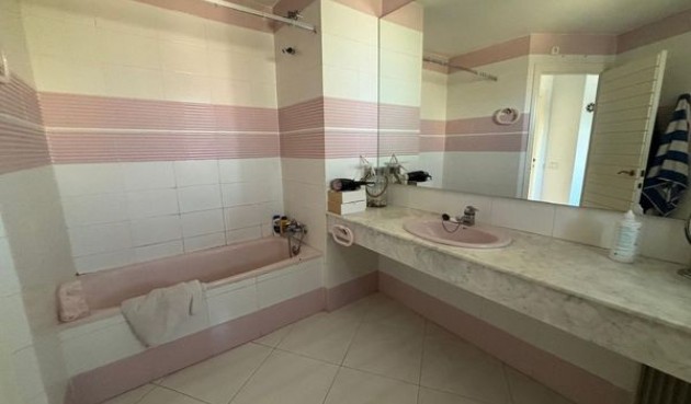 Reventa - Town House -
Benidorm - Costa Blanca