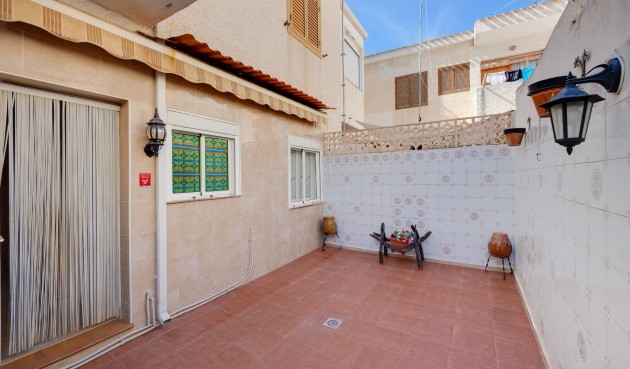 Återförsäljning - Bungalow -
Torrevieja - Costa Blanca