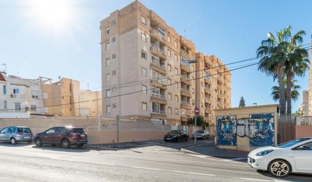 Återförsäljning - Apartment -
Torrevieja - Nueva Torrevieja