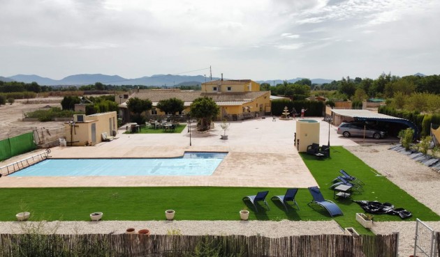 Reventa - Villa -
Villena - Inland