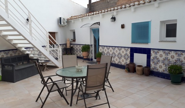 Resale - Villa -
Villena - Inland