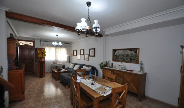 Resale - Town House -
Pinoso - Inland