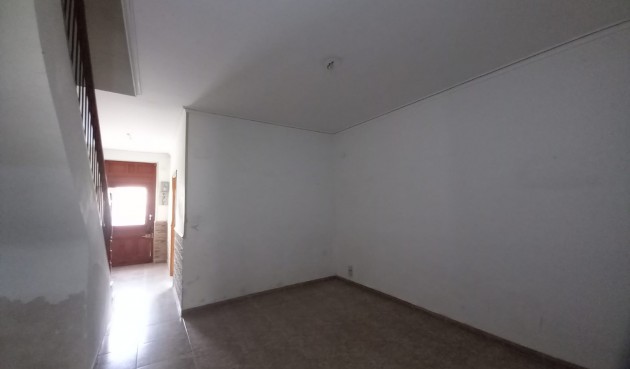 Reventa - Town House -
Algueña - Inland