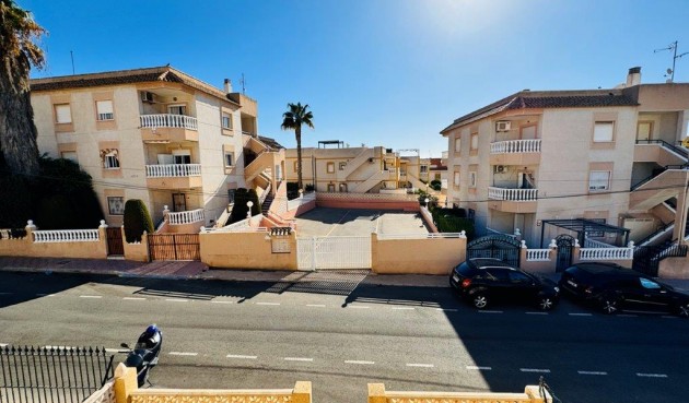 Resale - Duplex -
Torrevieja - Costa Blanca