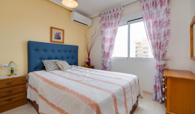 Återförsäljning - Apartment -
Torrevieja - Costa Blanca