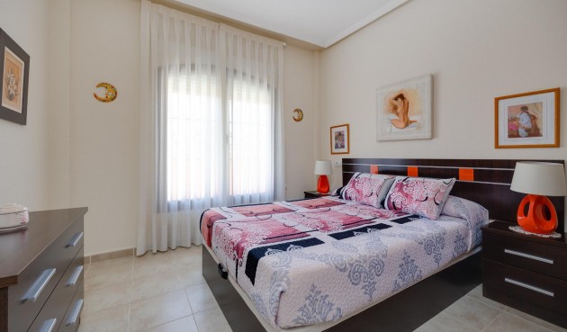 Återförsäljning - Bungalow -
Torrevieja - Torrejón