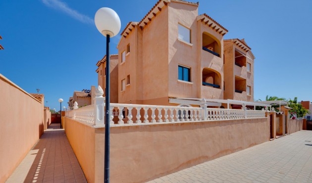 Återförsäljning - Bungalow -
Torrevieja - Torrejón