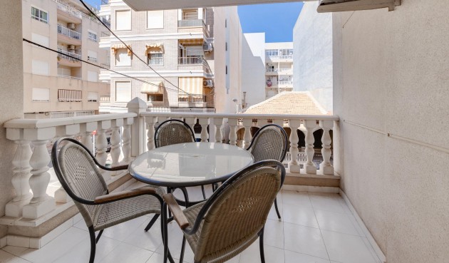 Återförsäljning - Duplex -
Torrevieja - Playa de los Locos