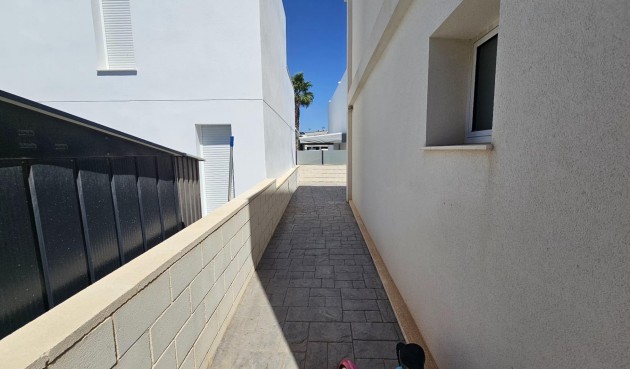 Resale - Villa -
Gran Alacant - Monte Y Mar Bajo