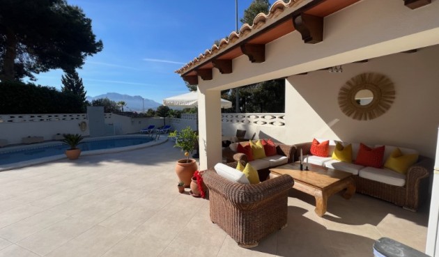 Reventa - Villa -
Alfas del Pí - Costa Blanca