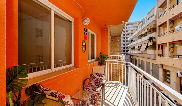 Återförsäljning - Apartment -
Torrevieja - La Mata Pueblo