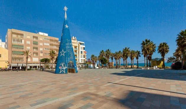 Återförsäljning - Apartment -
Torrevieja - La Mata Pueblo