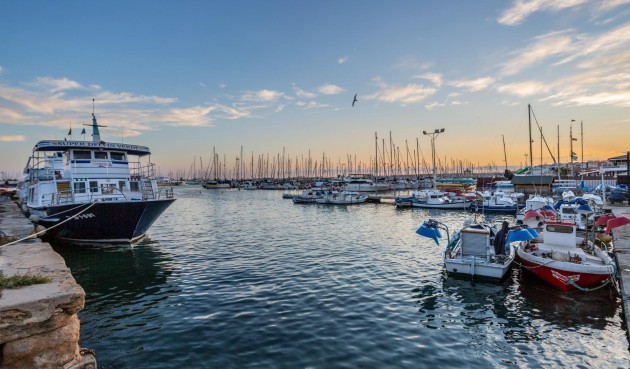 Återförsäljning - Apartment -
Torrevieja - La Mata Pueblo