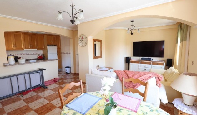 Återförsäljning - Town House -
Orihuela Costa - Costa Blanca