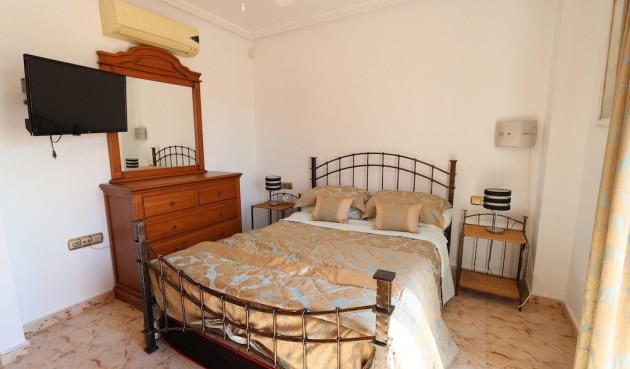 Återförsäljning - Town House -
Orihuela Costa - Costa Blanca