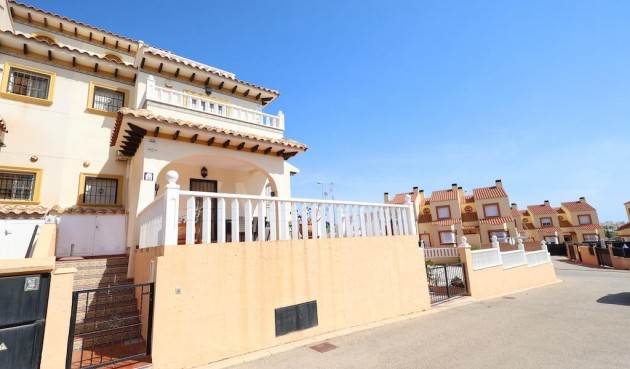 Återförsäljning - Town House -
Orihuela Costa - Costa Blanca