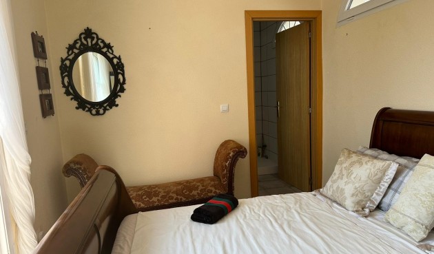 Brukt - Bungalow -
Orihuela Costa - Costa Blanca