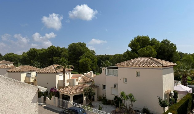 Brukt - Bungalow -
Orihuela Costa - Costa Blanca