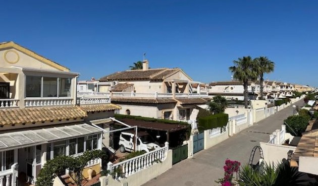 Återförsäljning - Villa -
Orihuela Costa - Costa Blanca