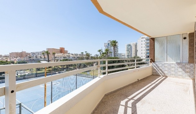 Resale - Apartment -
Torrevieja - Costa Blanca