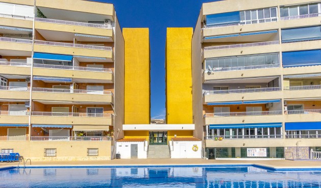 Resale - Apartment -
Punta Prima - Costa Blanca