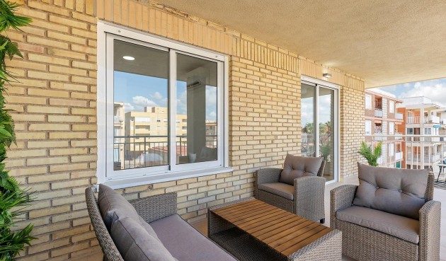 Återförsäljning - Apartment -
Torrevieja - Playa De Los Naufragos