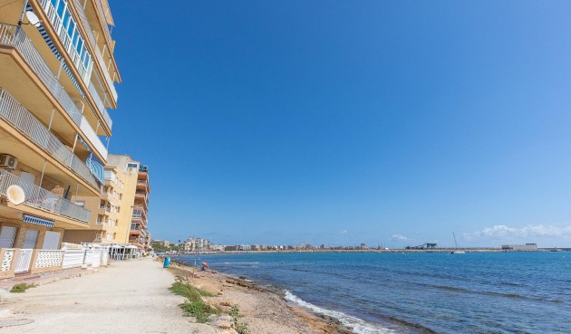 Återförsäljning - Apartment -
Torrevieja - Playa De Los Naufragos