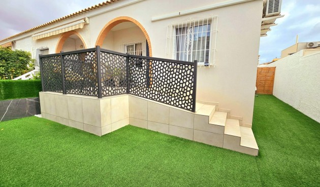 Återförsäljning - Town House -
Torrevieja - Parque Las Naciones