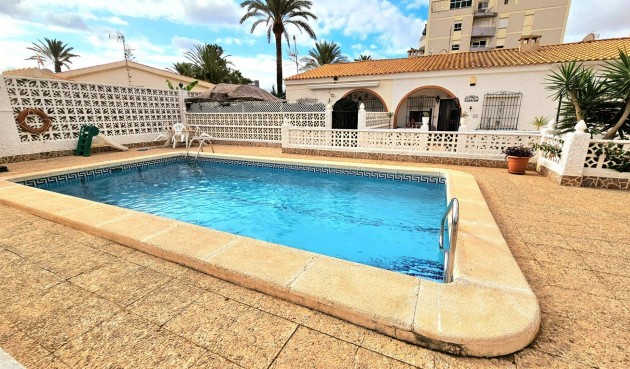 Reventa - Town House -
Torrevieja - Parque Las Naciones