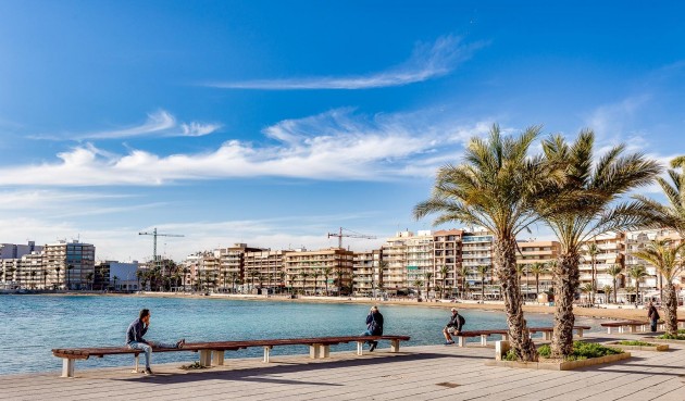 Återförsäljning - Town House -
Torrevieja - Parque Las Naciones