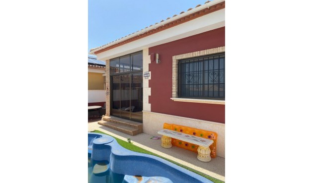 Resale - Villa -
Bigastro - Inland