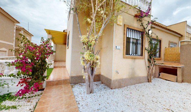 Reventa - Town House -
San Miguel de Salinas - Inland