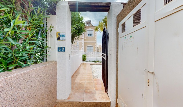 Reventa - Town House -
San Miguel de Salinas - Inland