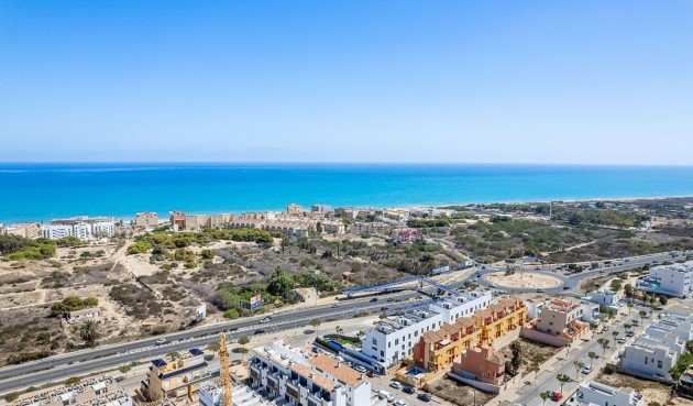 Återförsäljning - Town House -
Guardamar del Segura - Costa Blanca