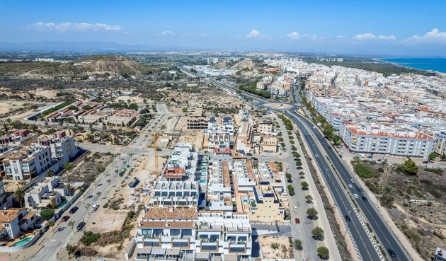 Återförsäljning - Town House -
Guardamar del Segura - Costa Blanca