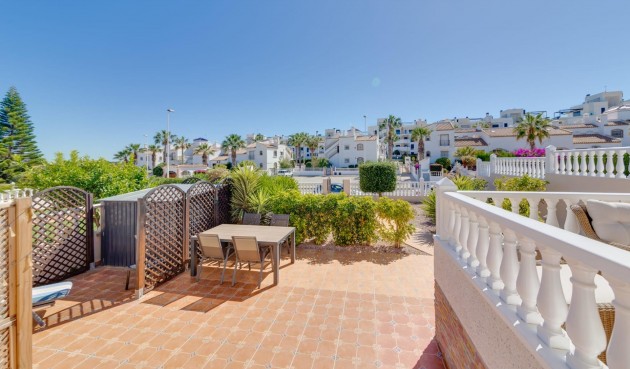 Brukt - Villa -
Orihuela Costa - Costa Blanca