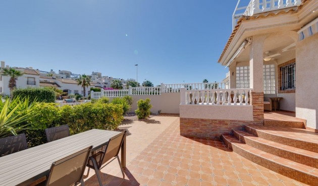 Brukt - Villa -
Orihuela Costa - Costa Blanca