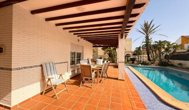 Resale - Villa -
La Manga del Mar Menor - Costa Calida