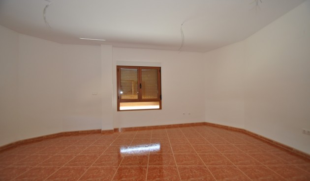 Resale - Town House -
Pinoso - Inland